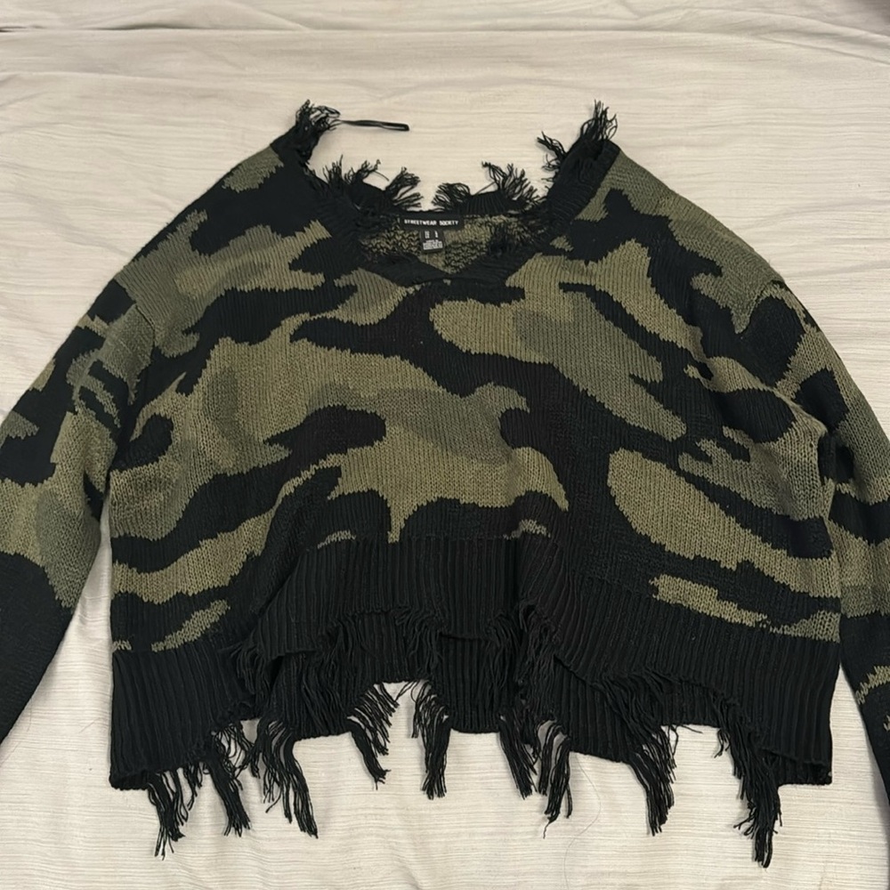 Cropped sweater